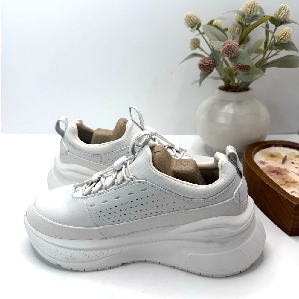 Clove Forte 2 Nursing Sneaker Healthcare Brilliant White Women 7.5 Tried On - Picture 7 of 10